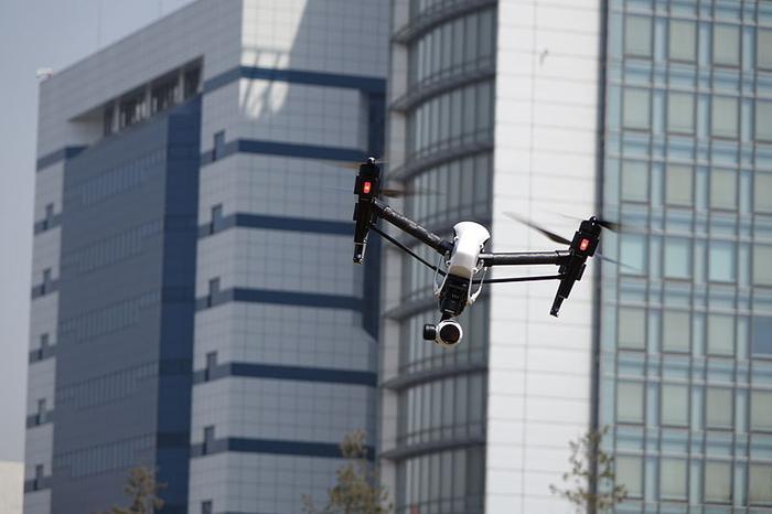 drone-downtown-wikimedia-commons_large
