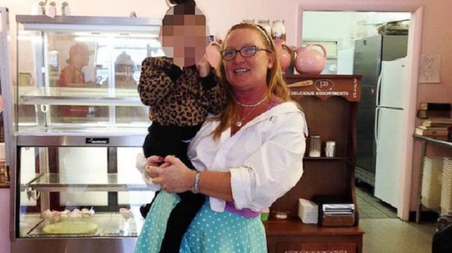 The cupcake bakery owner who rescued Bella Leslie Fiet