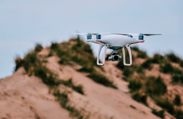 DJI Phantom 4 - Drone Collisions With Planes, Inevitable?