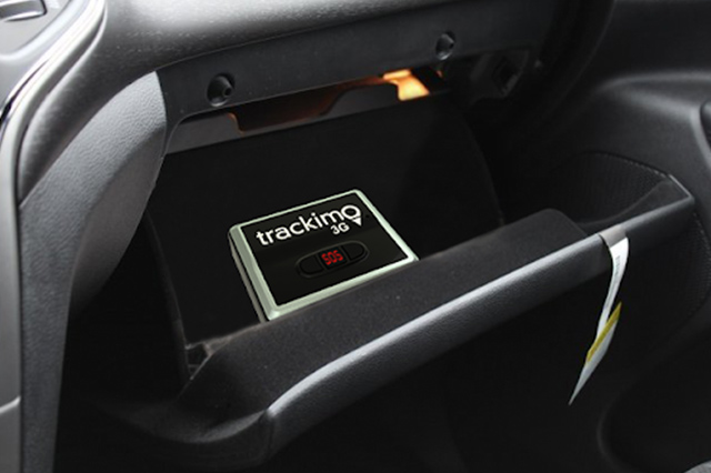 Tracker Inside the Car
